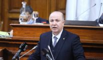 الوزير الأول : قانون المالية ل 2022 سيسهم في تنفيذ البرامج الاقتصادية والاجتماعية وترشيد الموارد المتاحة
