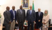 سفير زيمبابوي بالجزائر يشيد بجهود الجزائر لتحقيق الانتقال الطاقوي