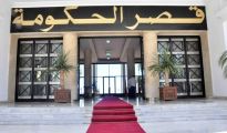 الوزير الأول وزير المالية يترأس إجتماعا للحكومة