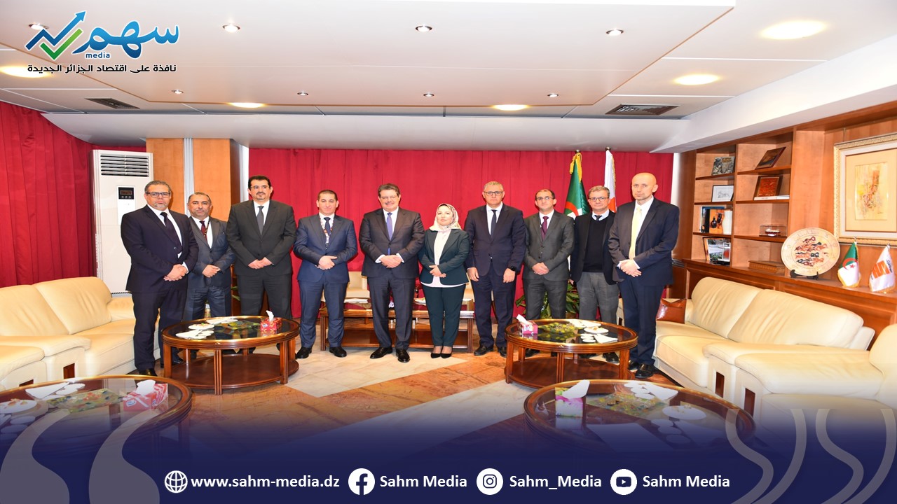 بعد توقيع اتفاقية لانشاء معهد أبحاث الغاز..هامل يزور مقر سوناطراك