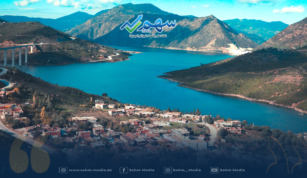 سد تابلوط بجيجل يمتلئ..وفتح الصمامات لتصريف المياه